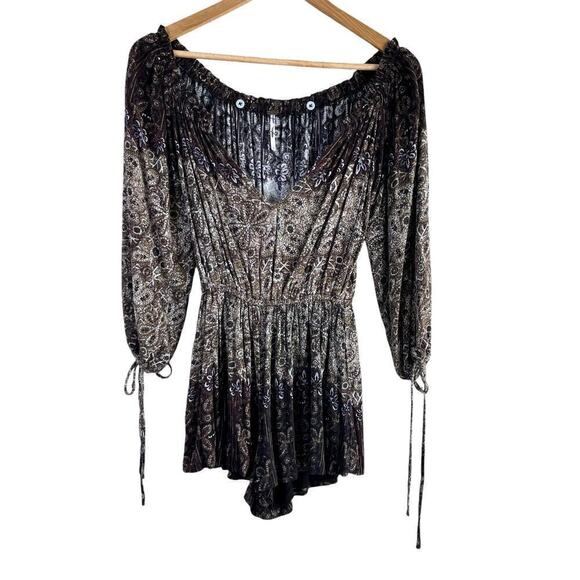Free People So Divine‎ Off The Shoulder Romper in Brown Cream Paisley Print, XS - Picture 1 of 10